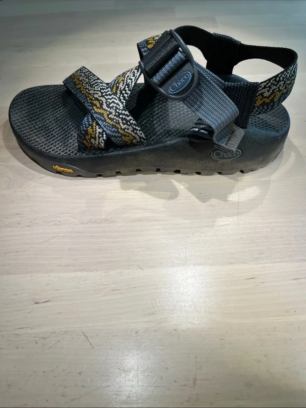 Great condition Chaco Men's Z/1 Rapid Pro Adjustable Strap Classic Sandal l